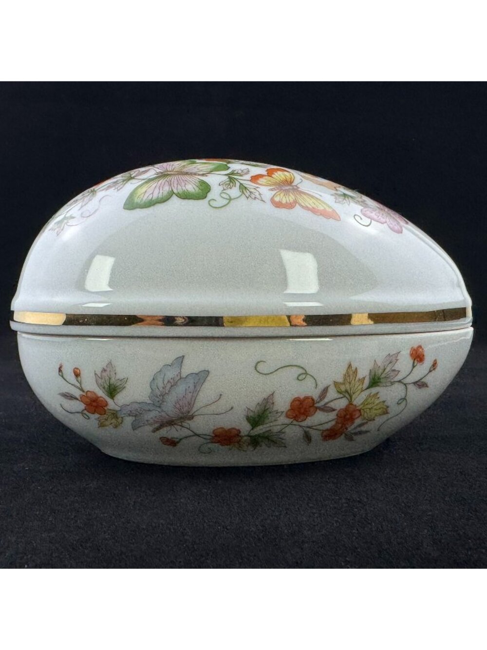 1974 Avon Butterfly Fantasy Porcelain Egg Trinket Box 22K Gold Japan Keepsake